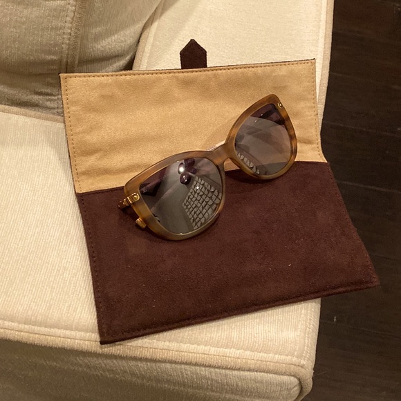 Authentic! LOUIS VUITTON Damier Azur Charlotte Sunglasses. - Picture 9 of 9